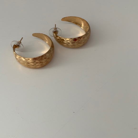 Set of 5 Open Hoop Earrings - Picture 3 of 5